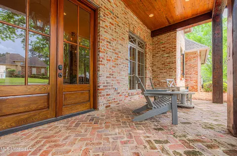 Exterior - 104 Ivy Brook Dr, Madison, MS 39110 photo 6 of 17
