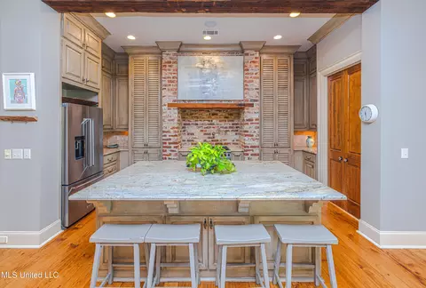 Kitchen - 104 Ivy Brook Dr, Madison, MS 39110 photo 1 of 3