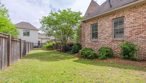 Exterior - 104 Ivy Brook Dr, Madison, MS 39110 photo 15 of 17