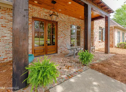 Exterior - 104 Ivy Brook Dr, Madison, MS 39110 photo 5 of 17