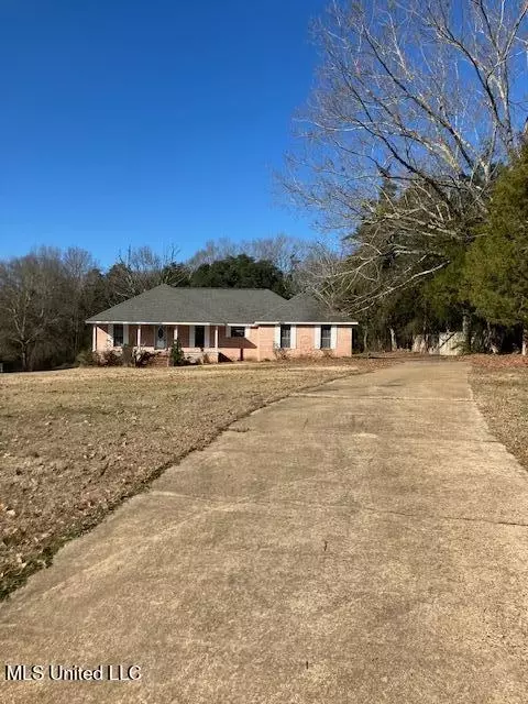 14999 Dry Grove Rd, Raymond, MS 39154
