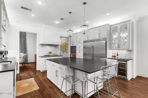 Kitchen - 4665 Katherine Blvd, Jackson, MS 39211 photo 3 of 7