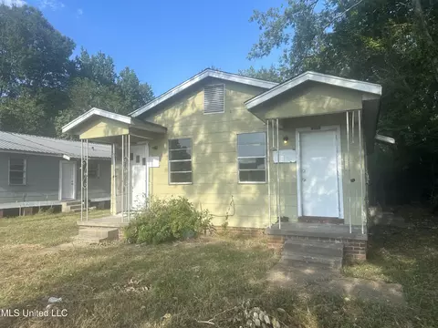 2012 Woodlawn St #14, Jackson, MS 39203