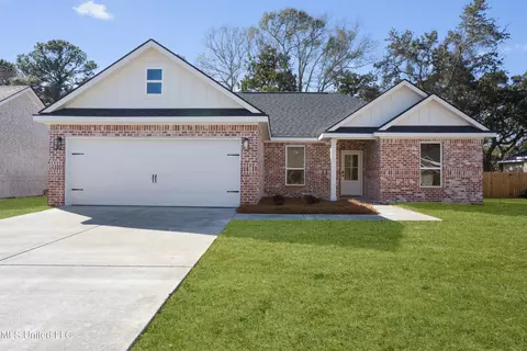 1781 Granhurst Dr, Gautier, MS 39553