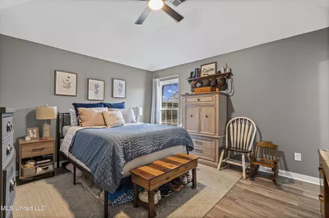 Bedroom - 10153 Stephenson Ln, Olive Branch, MS 38654 photo 3 of 4