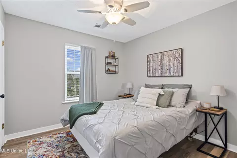 Bedroom - 10153 Stephenson Ln, Olive Branch, MS 38654 photo 2 of 4