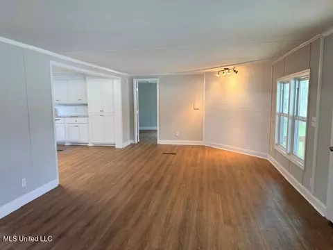 160 Sunny Ln, Florence, MS 39073 photo 7