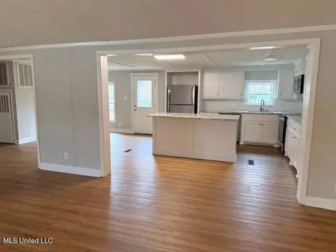 160 Sunny Ln, Florence, MS 39073 photo 5