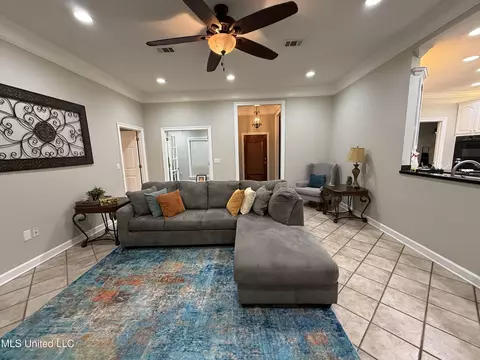 Living - 11 Haven Cv, Byram, MS 39272 photo 1 of 1