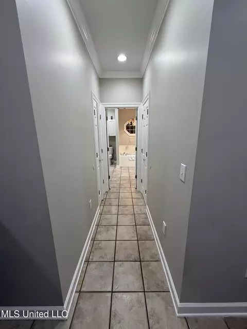Entry Way - 11 Haven Cv, Byram, MS 39272 photo 2 of 2