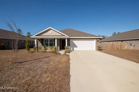 17900 Tingle Dr, Gulfport, MS 39503