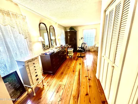Other - 206 W Meadowbrook Dr, Brookhaven, MS 39601 photo 3 of 7