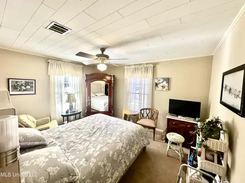 Bedroom - 206 W Meadowbrook Dr, Brookhaven, MS 39601 photo 3 of 3
