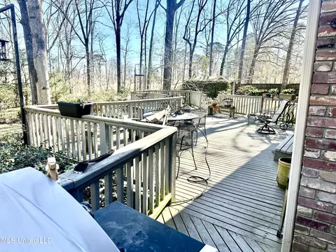 Exterior - 206 W Meadowbrook Dr, Brookhaven, MS 39601 photo 2 of 5