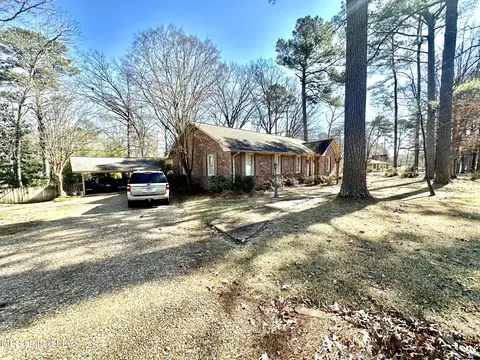 Exterior - 206 W Meadowbrook Dr, Brookhaven, MS 39601 photo 3 of 5