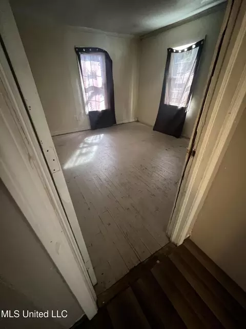 Other - 979 Winn St, Jackson, MS 39204 photo 10 of 11