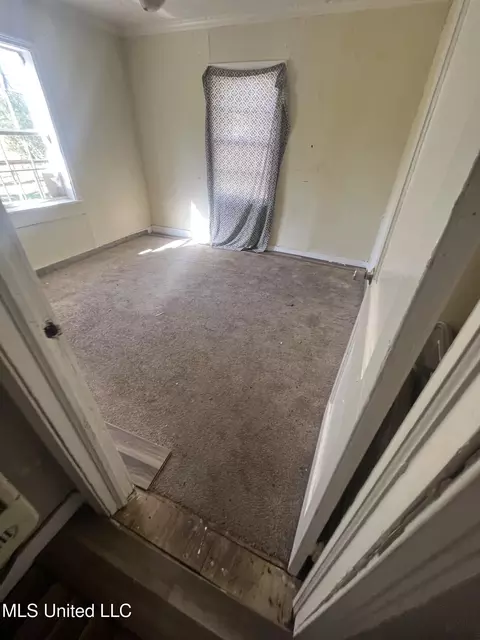 Bedroom - 979 Winn St, Jackson, MS 39204 photo 4 of 4