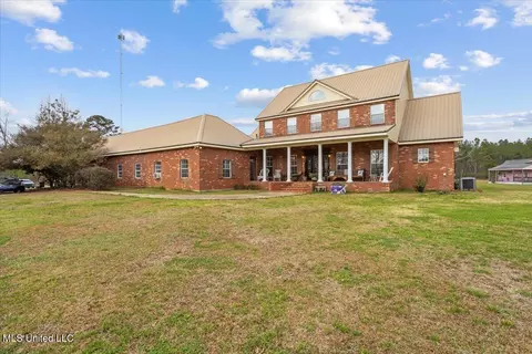 13835 Us 98, Smithdale, MS 39664