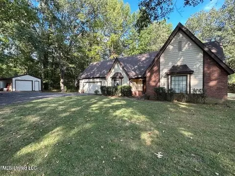 2330 Robbie Lee Rd, Nesbit, MS 38651 photo 1