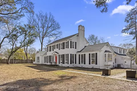 Exterior - 803 Meadowbrook Rd, Jackson, MS 39206 photo 4 of 17