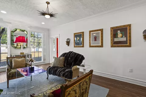 Living - 803 Meadowbrook Rd, Jackson, MS 39206 photo 3 of 8
