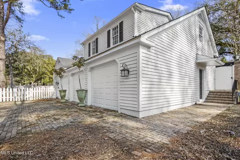 Exterior - 803 Meadowbrook Rd, Jackson, MS 39206 photo 17 of 17