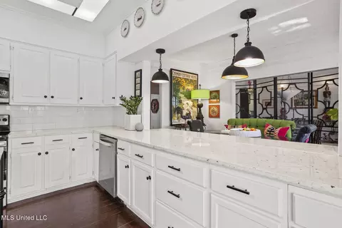 Kitchen - 803 Meadowbrook Rd, Jackson, MS 39206 photo 5 of 5