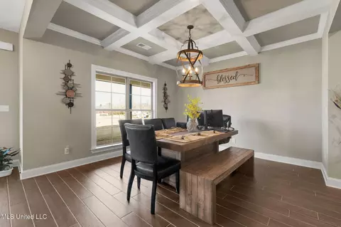 Dining - 7899 Remington Cv, Hernando, MS 38632 photo 1 of 2