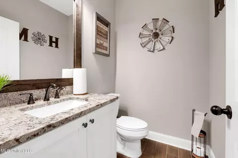 Bath - 7899 Remington Cv, Hernando, MS 38632 photo 4 of 6
