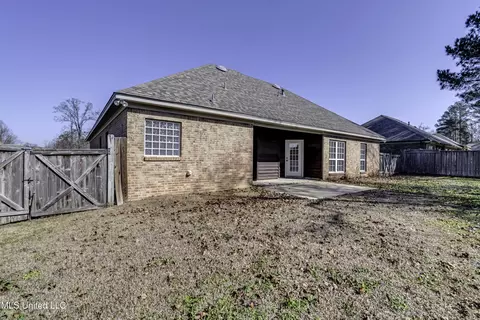 Exterior - 314 Turtle Holw, Brandon, MS 39047 photo 7 of 8