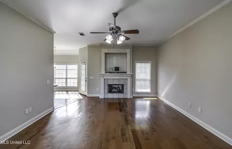 Living - 314 Turtle Holw, Brandon, MS 39047 photo 3 of 5
