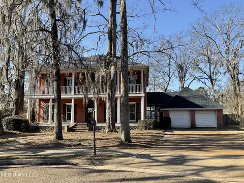 6 Moss Forest Pl, Jackson, MS 39211