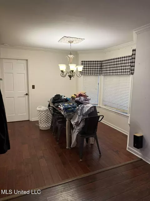 Dining - 1907 Oak Ln, Corinth, MS 38834 photo 1 of 1