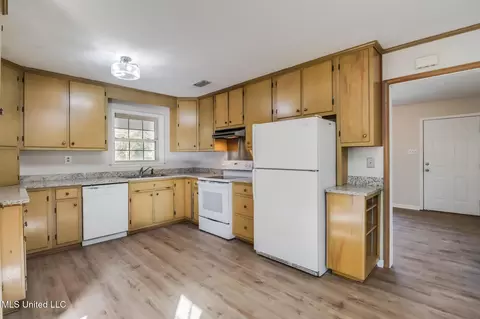 Kitchen - 504 Clara St, Wiggins, MS 39577 photo 1 of 2