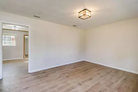 Living - 504 Clara St, Wiggins, MS 39577 photo 1 of 4