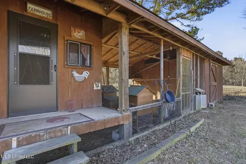 Exterior - 418 Scr 580, Forest, MS 39074 photo 6 of 17