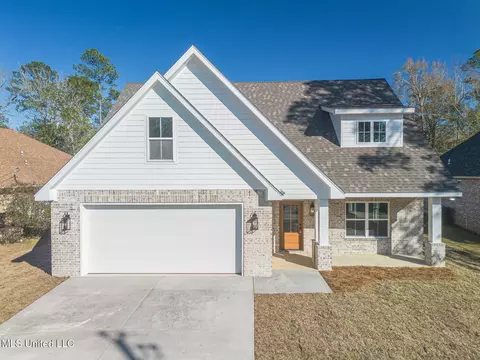 659 Koula Dr, Diamondhead, MS 39525