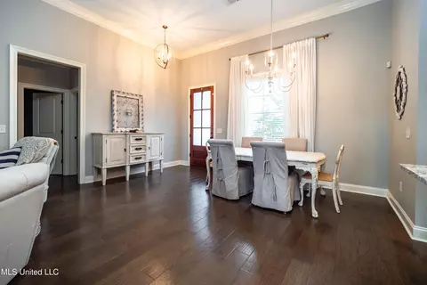 Dining - 720 Adair St, Brandon, MS 39047 photo 1 of 1
