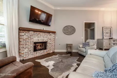 Living - 720 Adair St, Brandon, MS 39047 photo 2 of 2