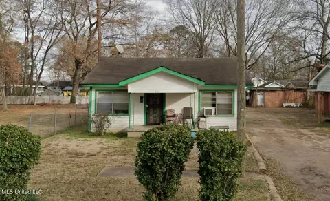 409 2nd Ave, Greenwood, MS 38930