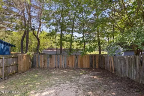 Exterior - 2455 River Oaks Blvd #A & B, Jackson, MS 39211 photo 7 of 7
