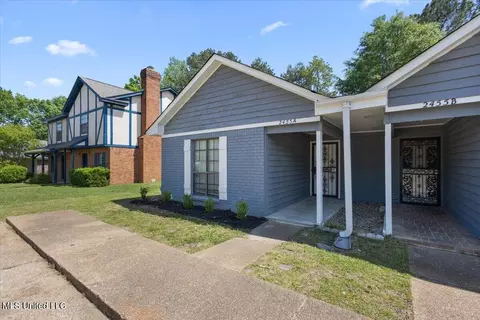 Exterior - 2455 River Oaks Blvd #A & B, Jackson, MS 39211 photo 3 of 7