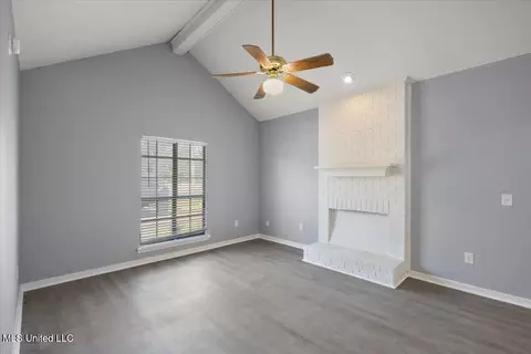 Living - 2455 River Oaks Blvd #A & B, Jackson, MS 39211 photo 1 of 5