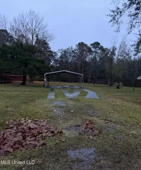 10600 Oak St, Vancleave, MS 39565