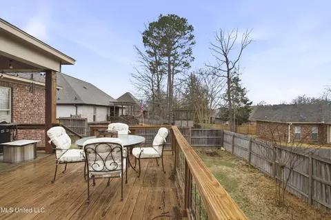 Exterior - 229 Turtle Ln, Brandon, MS 39047 photo 6 of 10