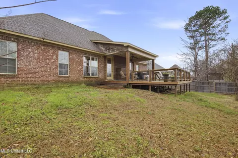 Exterior - 229 Turtle Ln, Brandon, MS 39047 photo 8 of 10