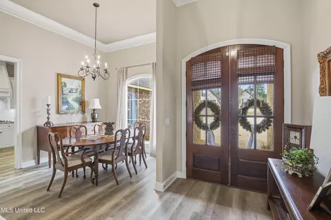 Entry Way - 229 Turtle Ln, Brandon, MS 39047 photo 1 of 9