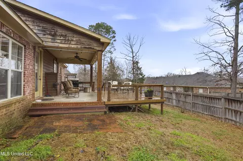 Exterior - 229 Turtle Ln, Brandon, MS 39047 photo 9 of 10