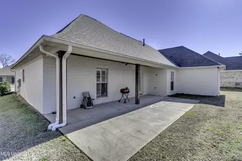 Exterior - 118 Hampstead Dr, Madison, MS 39110 photo 6 of 11