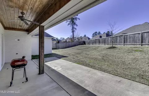 Exterior - 118 Hampstead Dr, Madison, MS 39110 photo 2 of 11